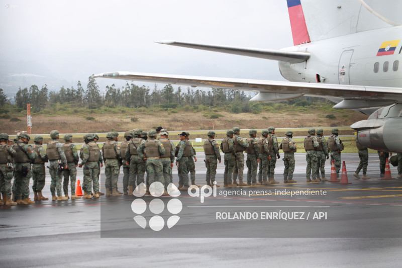LLEGADA REFUERZOS MILITARES A QUITO