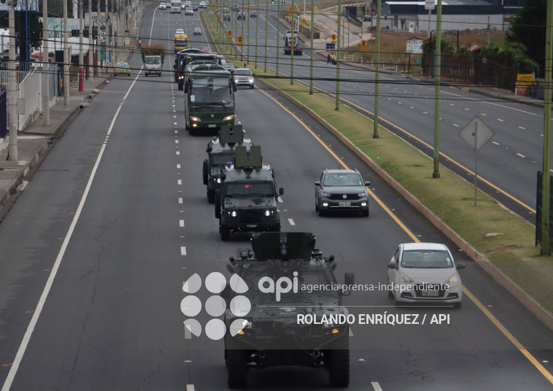 LLEGADA REFUERZOS MILITARES A QUITO