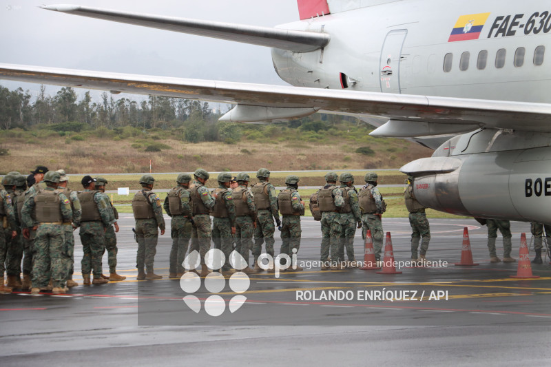 LLEGADA REFUERZOS MILITARES A QUITO