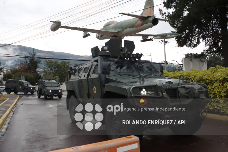 LLEGADA REFUERZOS MILITARES A QUITO