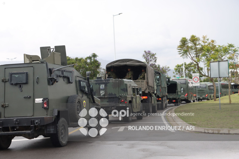 LLEGADA REFUERZOS MILITARES A QUITO