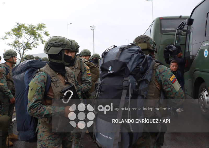 LLEGADA REFUERZOS MILITARES A QUITO