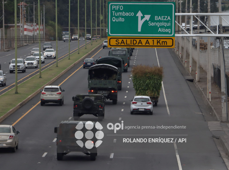 LLEGADA REFUERZOS MILITARES A QUITO