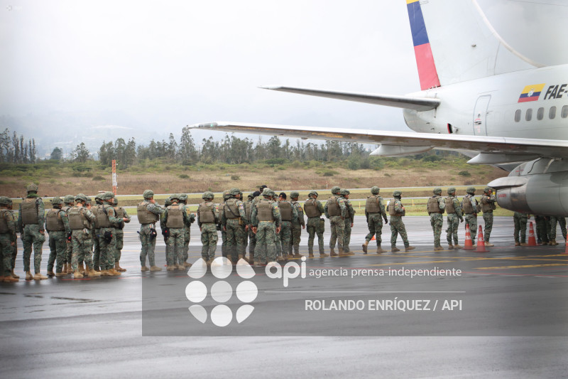 LLEGADA REFUERZOS MILITARES A QUITO