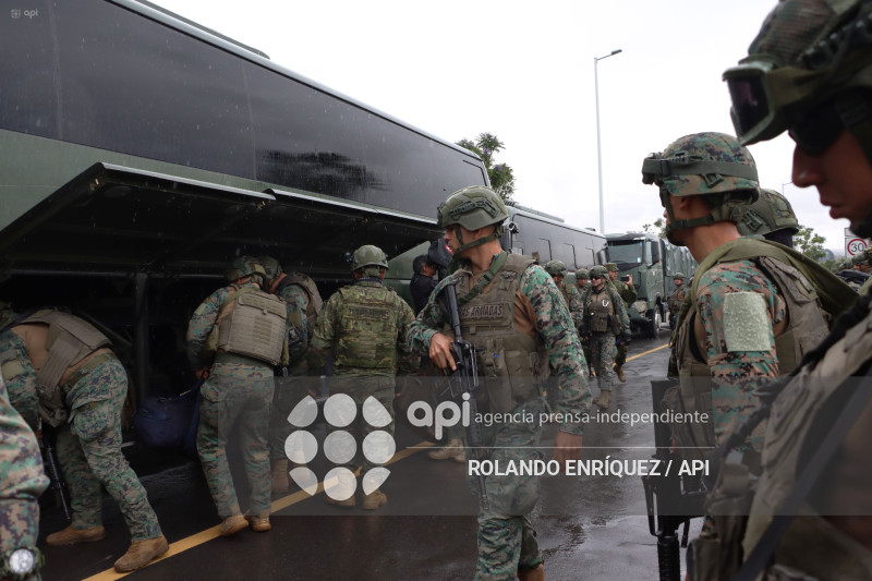 LLEGADA REFUERZOS MILITARES A QUITO