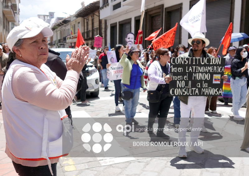 CUENCA-MARCHA CONTRA GOBIERNO