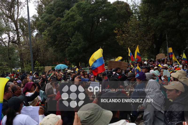 UIO MARCHA  MOVIMIENTOS SOCIALES