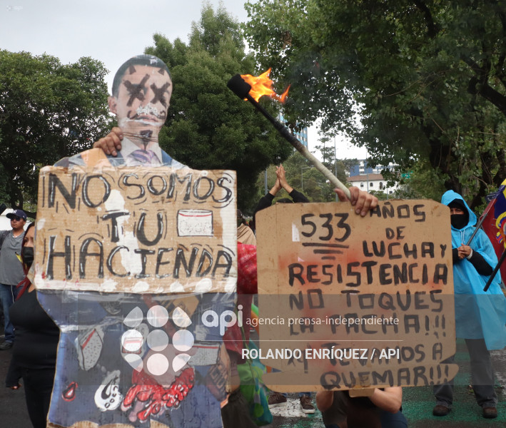 UIO MARCHA  MOVIMIENTOS SOCIALES