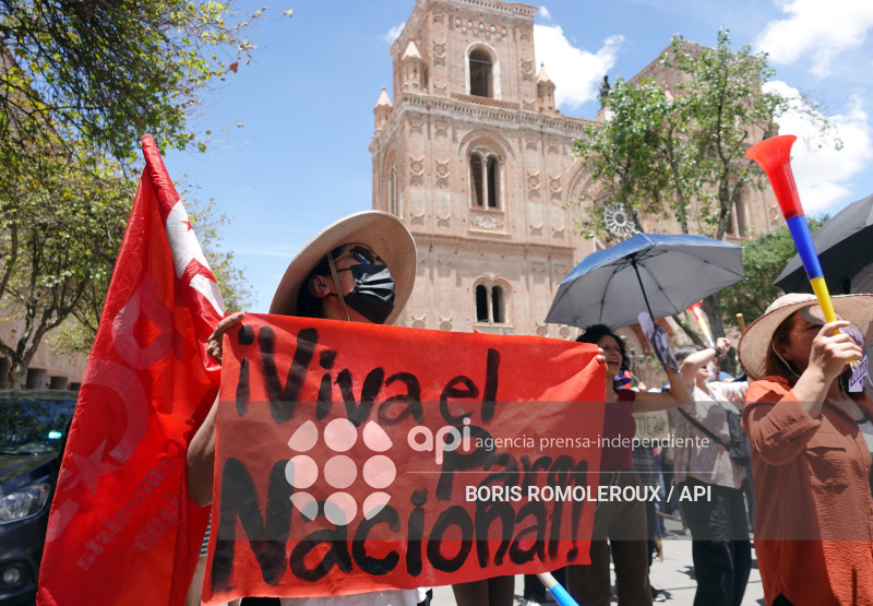 CUENCA-MARCHA CONTRA GOBIERNO