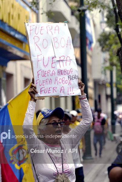 GYE-MARCHA CONTRA NOBOA