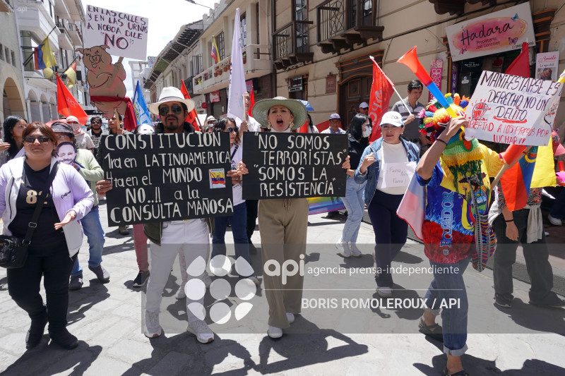 CUENCA-MARCHA CONTRA GOBIERNO
