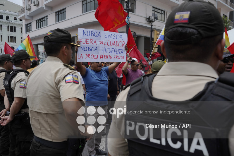 GYE-MARCHA CONTRA NOBOA