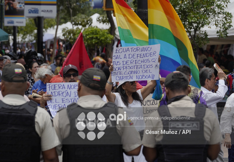 GYE-MARCHA CONTRA NOBOA