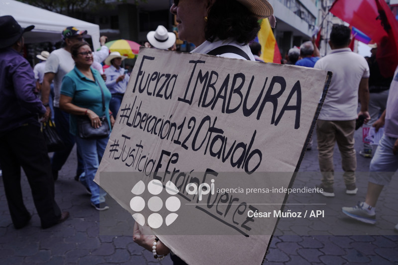 GYE-MARCHA CONTRA NOBOA