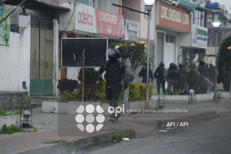 CONVOY HUMANITARIO EN ZULETA