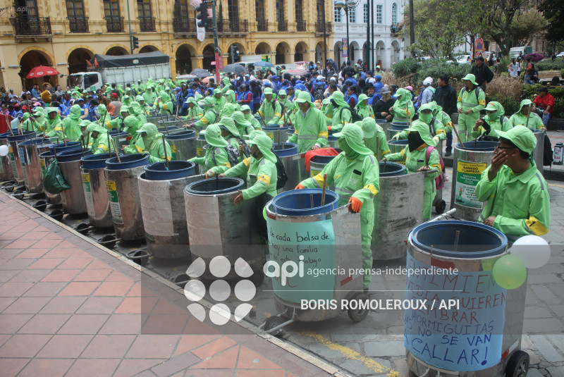 CUENCA-PROTESTA RECOLECTORES DE BASURA-EMAC EP