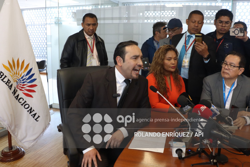 RUEDA DE PRENSA REVOLUCION CIUDADANA