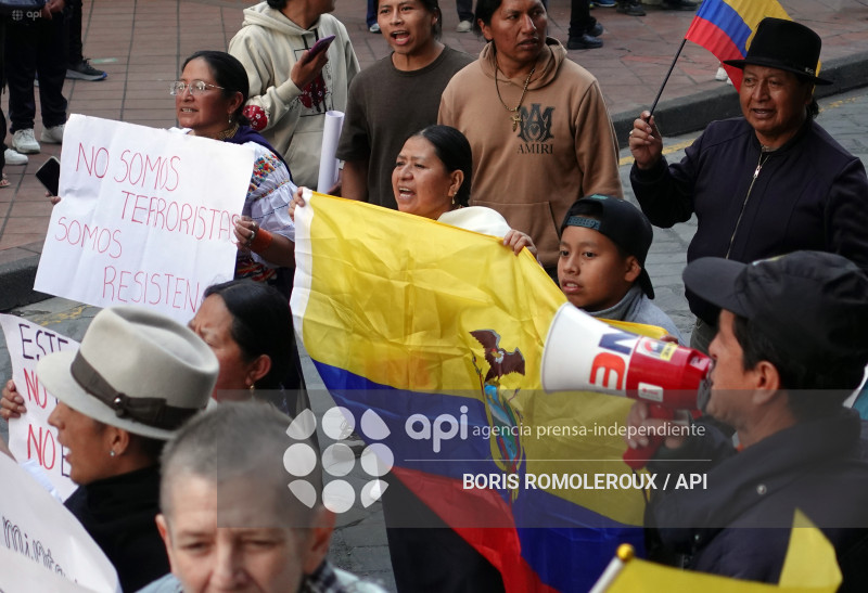 CUENCA-MARCHA CONTRA GOBIERNO DE NOBOA