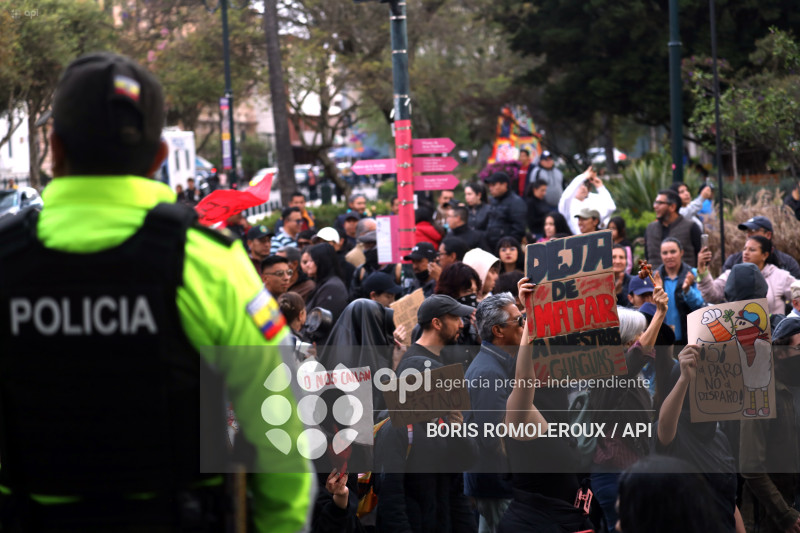 CUENCA-MARCHA CONTRA GOBIERNO DE NOBOA