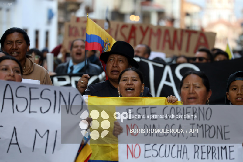 CUENCA-MARCHA CONTRA GOBIERNO DE NOBOA