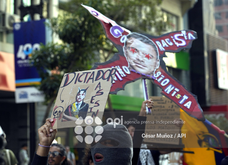 GYE-MARCHA CONTRA NOBOA