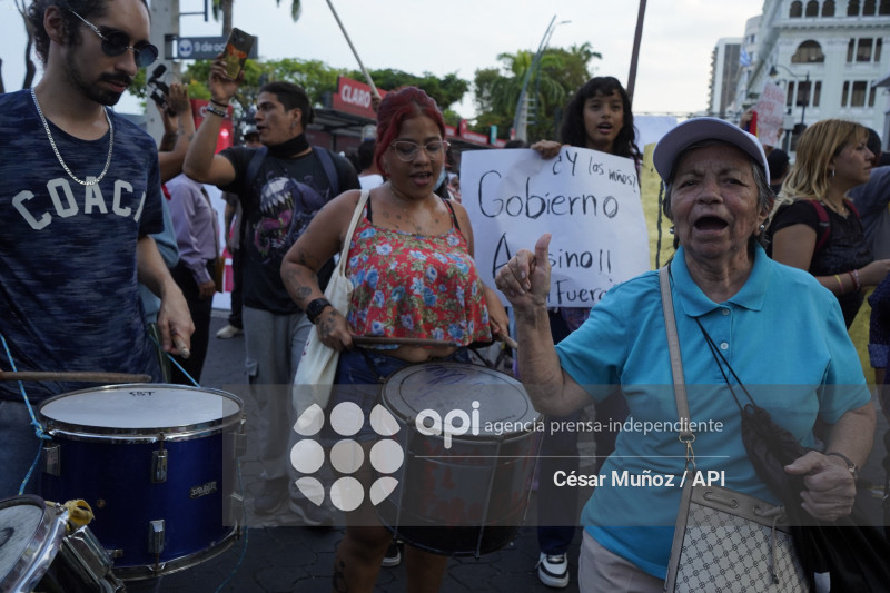 GYE-MARCHA CONTRA NOBOA