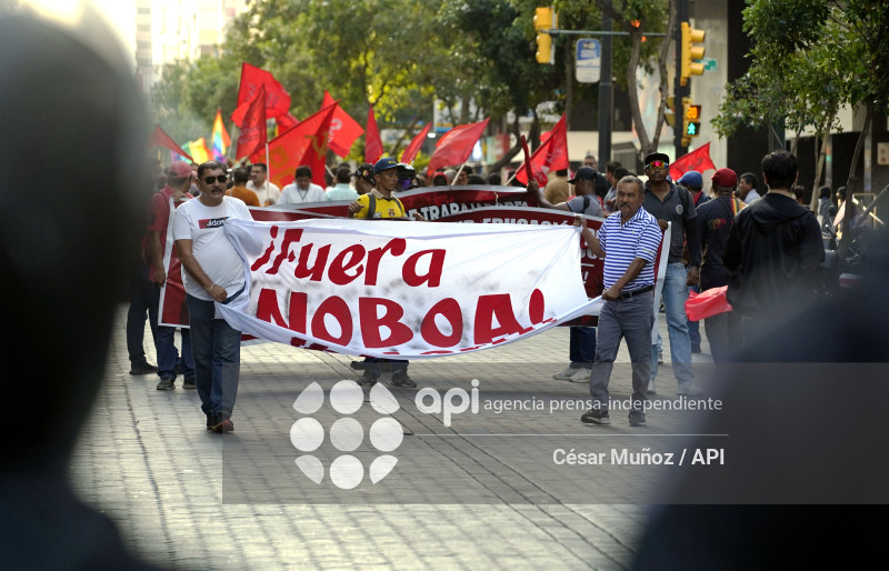 GYE-MARCHA CONTRA NOBOA