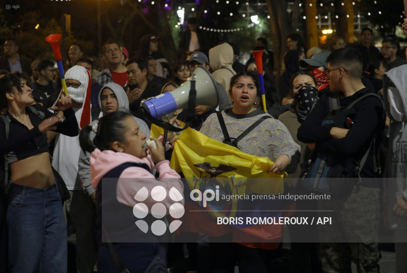 CUENCA-MARCHA CONTRA GOBIERNO DE NOBOA