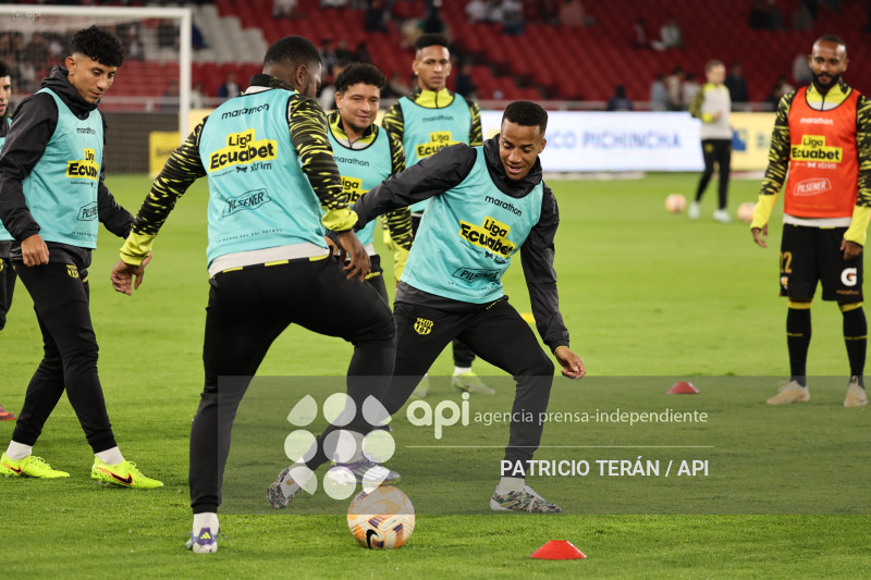 FBL LIGA ECUABET LIGA DE QUITO LDU VS BARCELONA