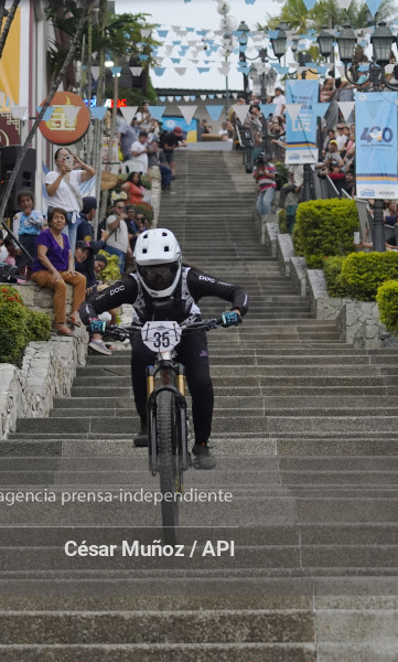 GYE-DOWNHILL DEL CERRO