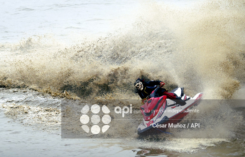 GYE-SHOW PIRATAS DEL GUAYAS