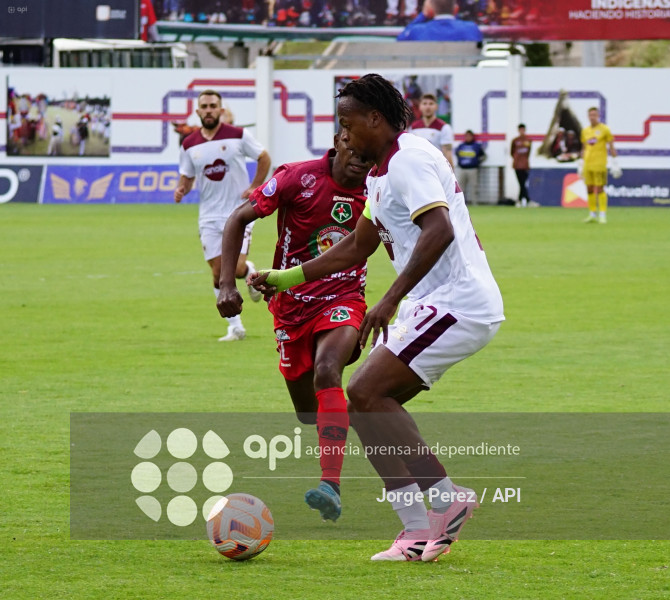 FBL LIGA ECUABET MUSHUC RUNA VINO TINTO