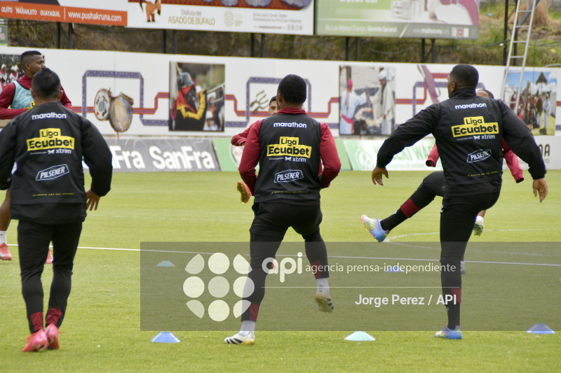 FBL LIGA ECUABET MUSHUC RUNA VINO TINTO