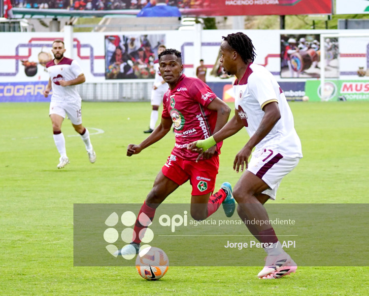 FBL LIGA ECUABET MUSHUC RUNA VINO TINTO