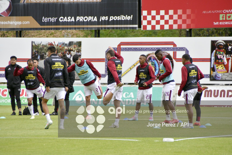 FBL LIGA ECUABET MUSHUC RUNA VINO TINTO