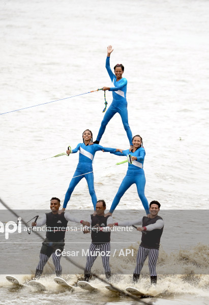 GYE-SHOW PIRATAS DEL GUAYAS