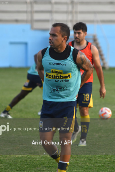 FBL-LIGA ECUABET-DELFIN-MACARA