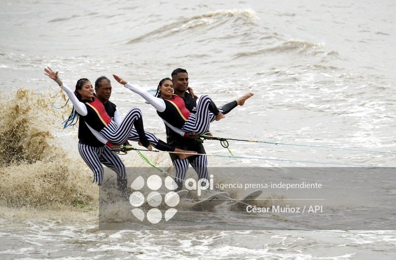 GYE-SHOW PIRATAS DEL GUAYAS
