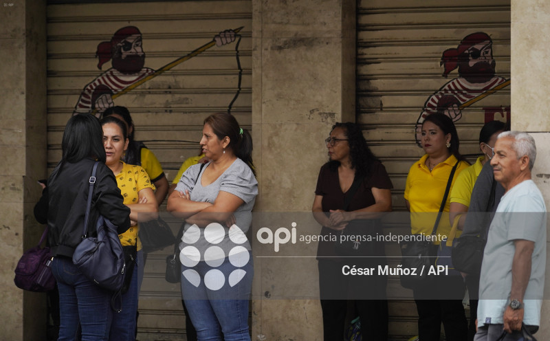 GYE-ALERTA BOMBA MERCADO