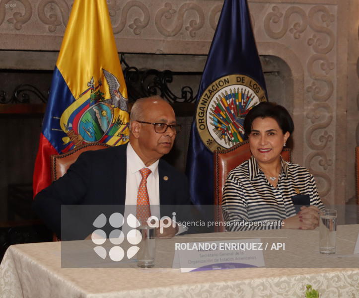 FIRMA ACUERDOS ECUADOR OEA