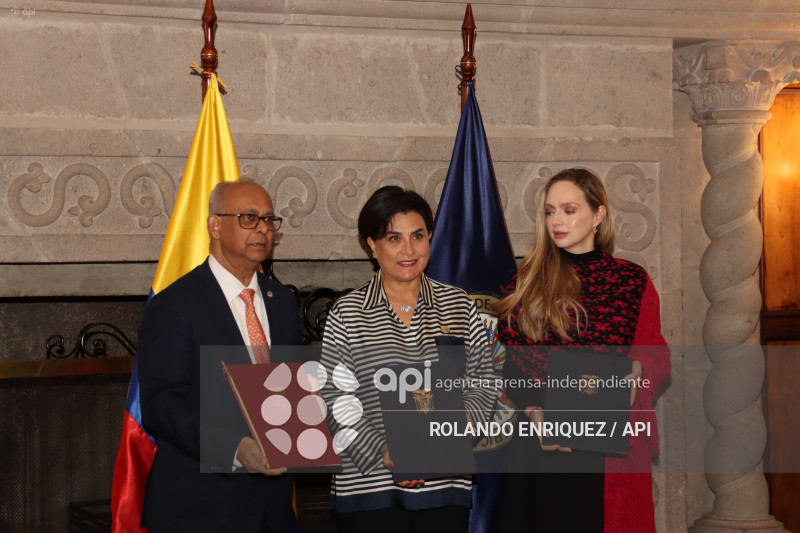 FIRMA ACUERDOS ECUADOR OEA