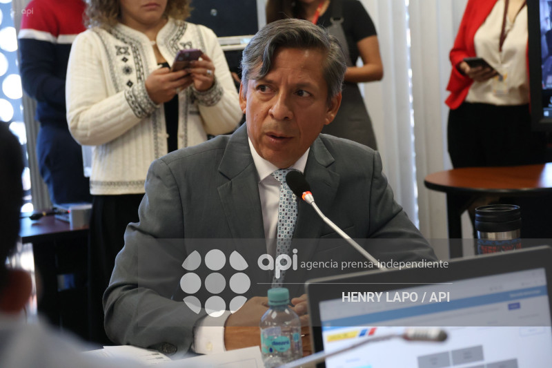 ALCALDE DE GUAYAQUIL COMPARECE ASAMBLEA