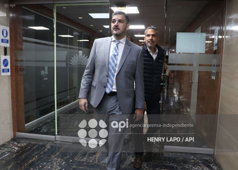 ALCALDE DE GUAYAQUIL COMPARECE ASAMBLEA