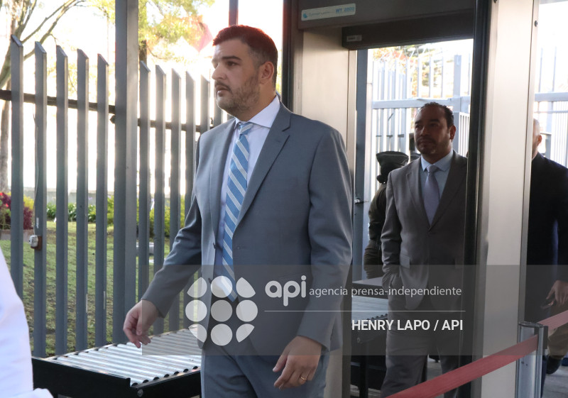 ALCALDE DE GUAYAQUIL COMPARECE ASAMBLEA