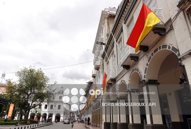 CUENCA-EMBANDERAMIENTO-FIESTAS CUENCA