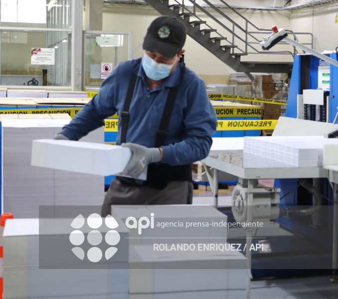 CNE PAPELETAS REFERENDUM IGM