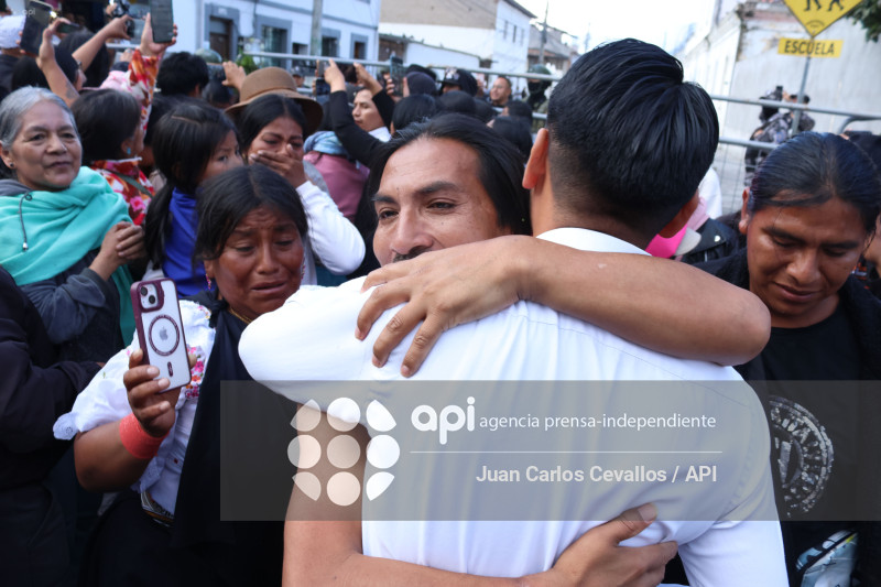 IMBABURA-PARO NACIONAL-DETENIDOS-DIESEL-OTAVALO-CUARTEL DE POLICIA
