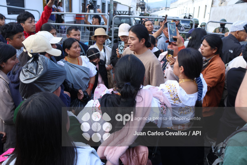 IMBABURA-PARO NACIONAL-DETENIDOS-DIESEL-OTAVALO-CUARTEL DE POLICIA