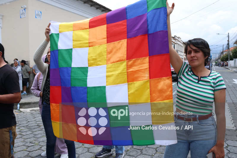 IMBABURA-PARO NACIONAL-DETENIDOS-DIESEL-OTAVALO-CUARTEL DE POLICIA