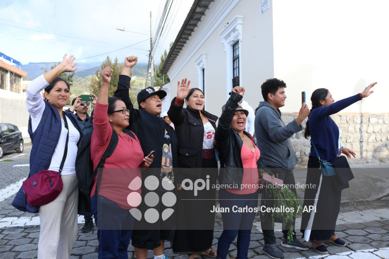 IMBABURA-PARO NACIONAL-DETENIDOS-DIESEL-OTAVALO-CUARTEL DE POLICIA